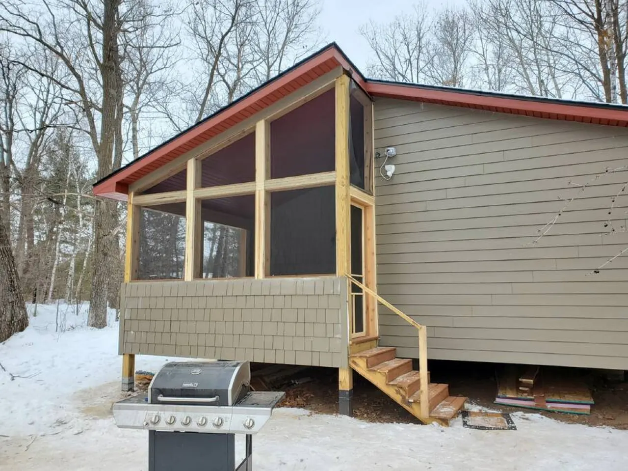 2 Tiny cabins on the River for the whole family 12