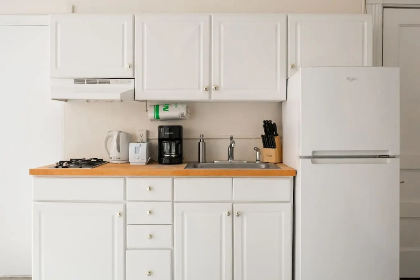 Charming 1 Bedroom Newbury Street 6