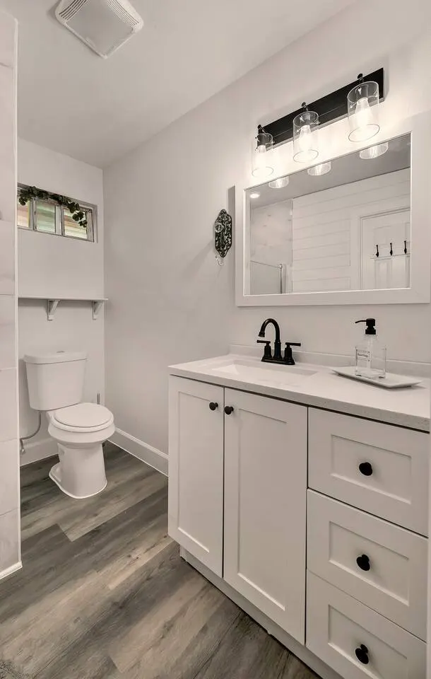 Cozy Mint Cottage- Downtown Waco 17
