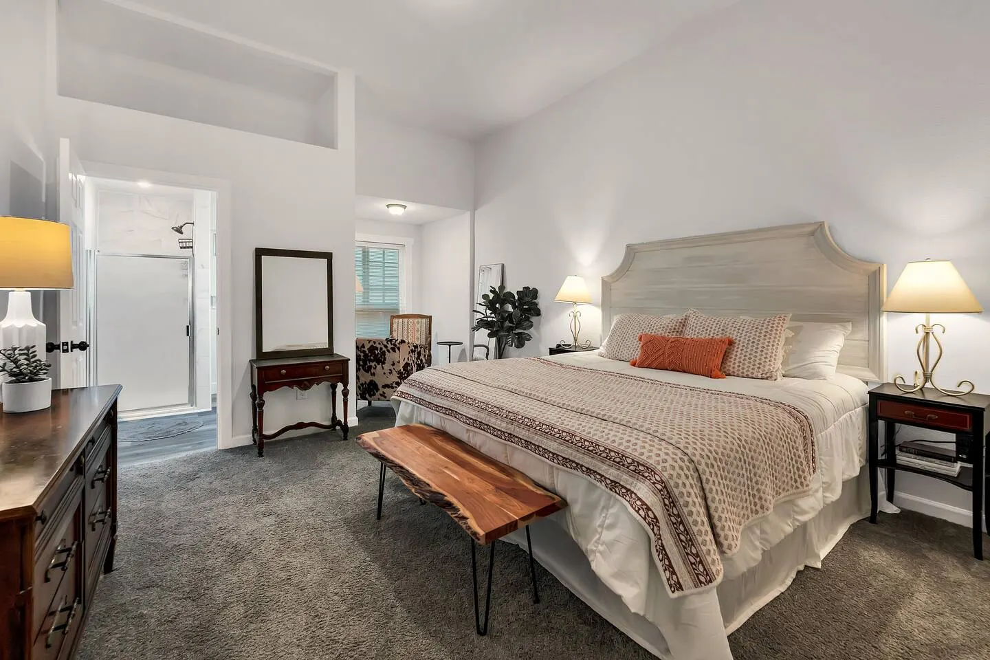 Cozy Mint Cottage- Downtown Waco 8