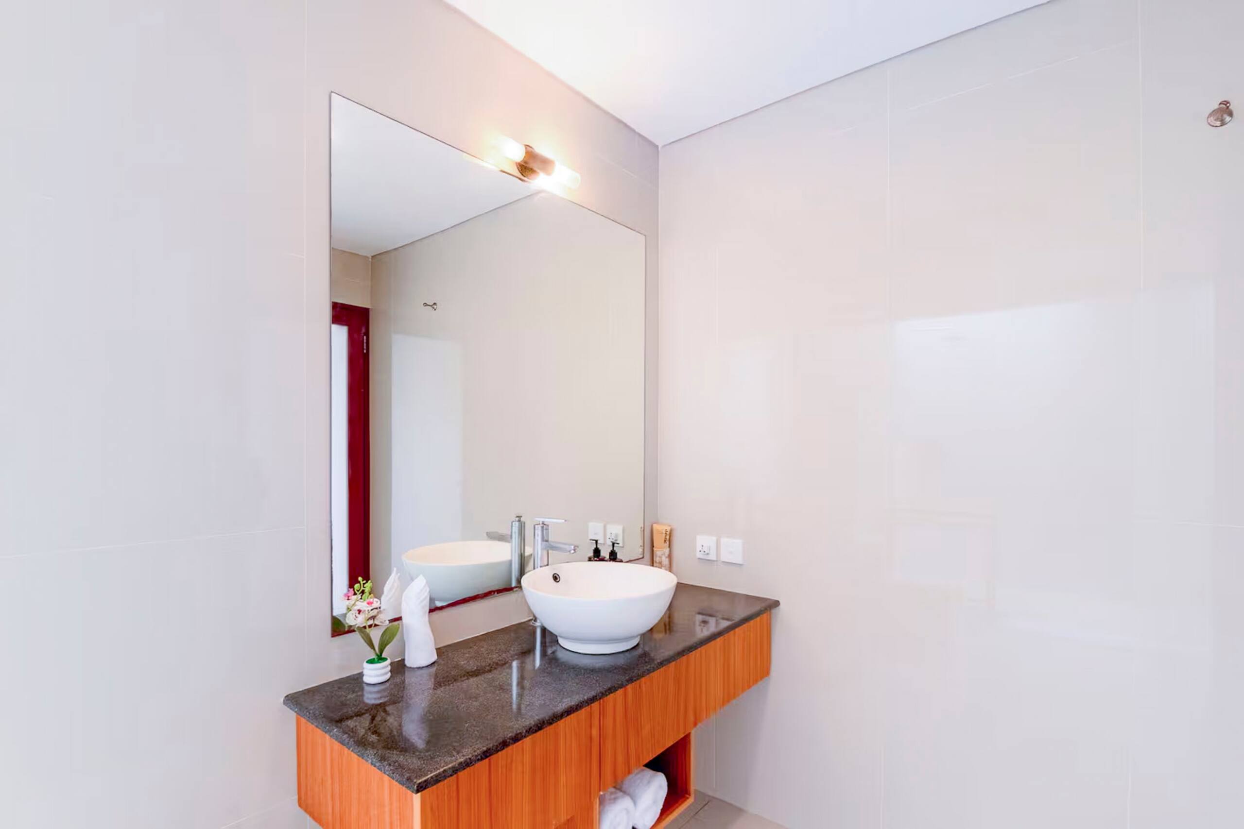 Coco Canggu Villa in the Heart of Berawa 21