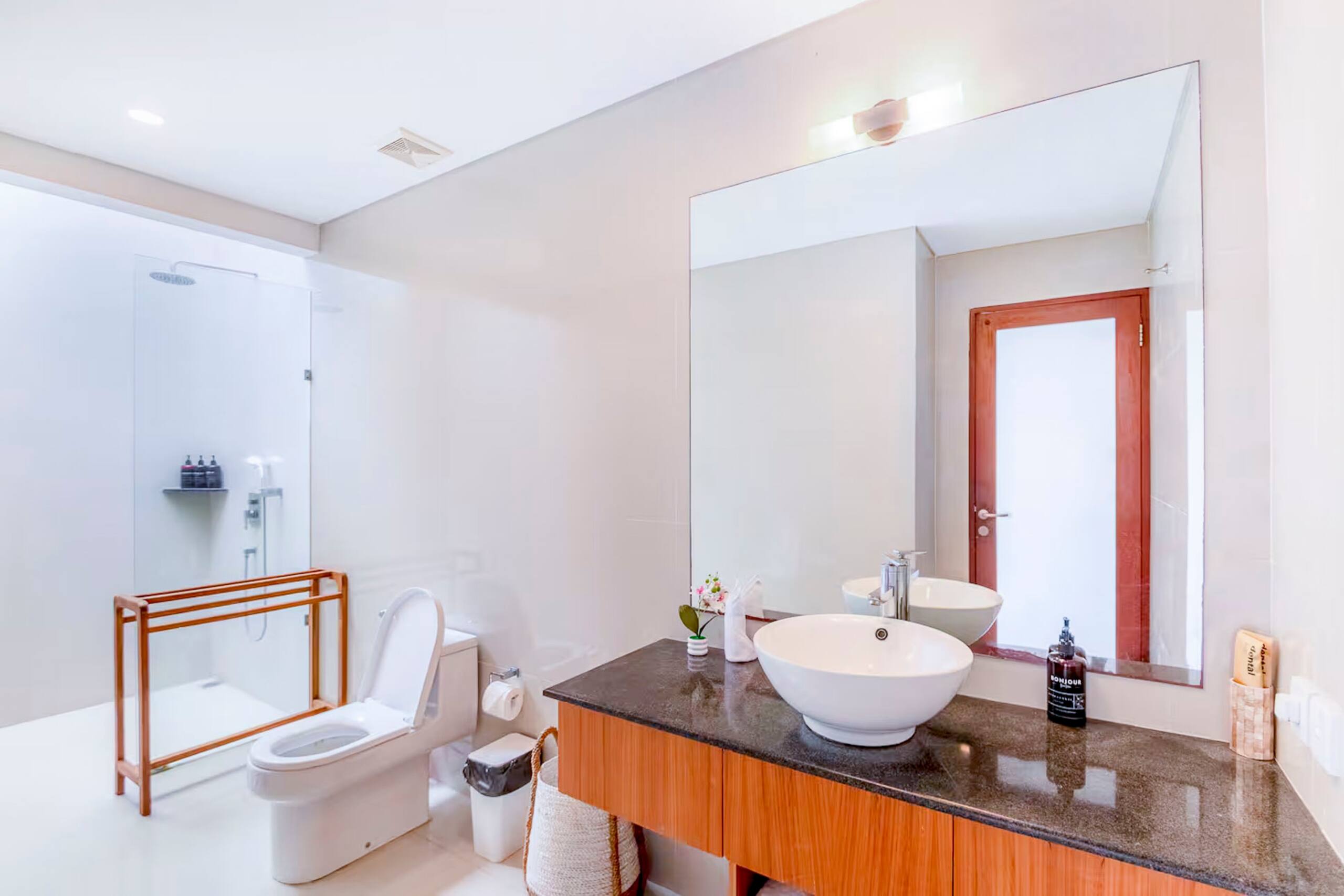 Coco Canggu Villa in the Heart of Berawa 28