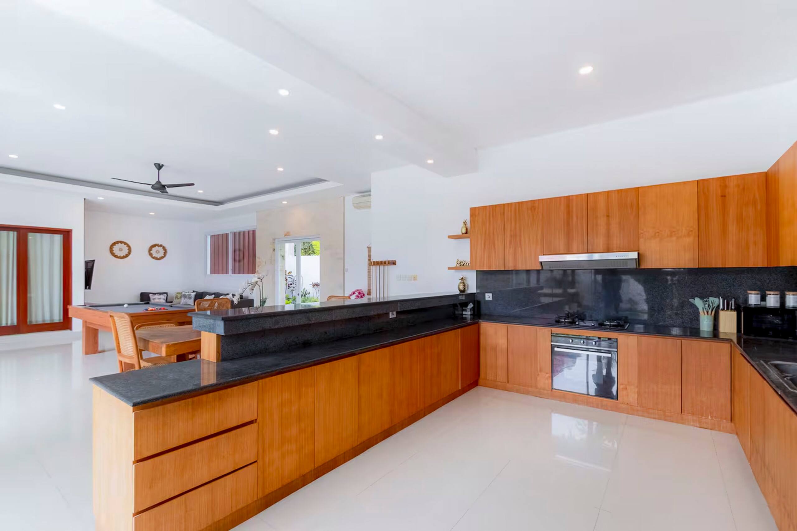 Coco Canggu Villa in the Heart of Berawa — photo 5