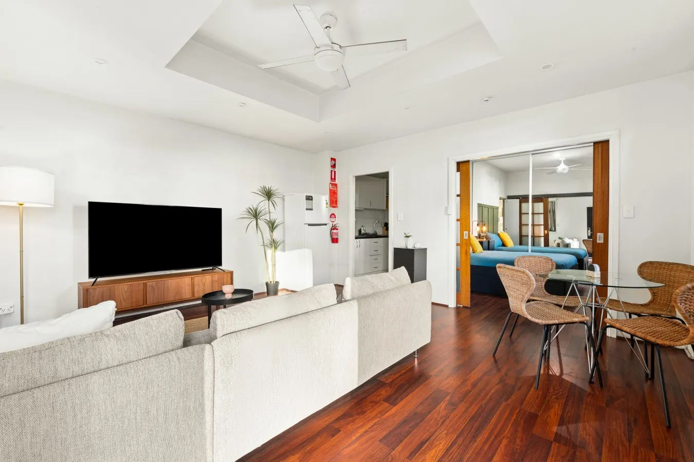 Cute and Cosy Walk to Sydney CBD and Harbour 10
