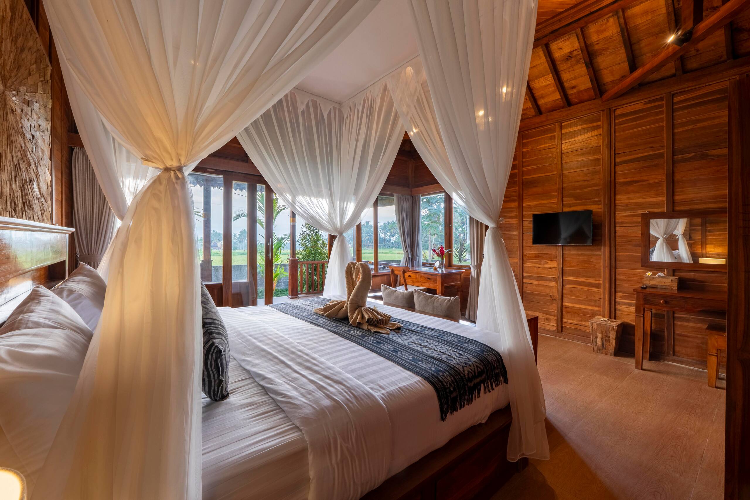 Private pool villa with rice field view near Ubud — photo 2