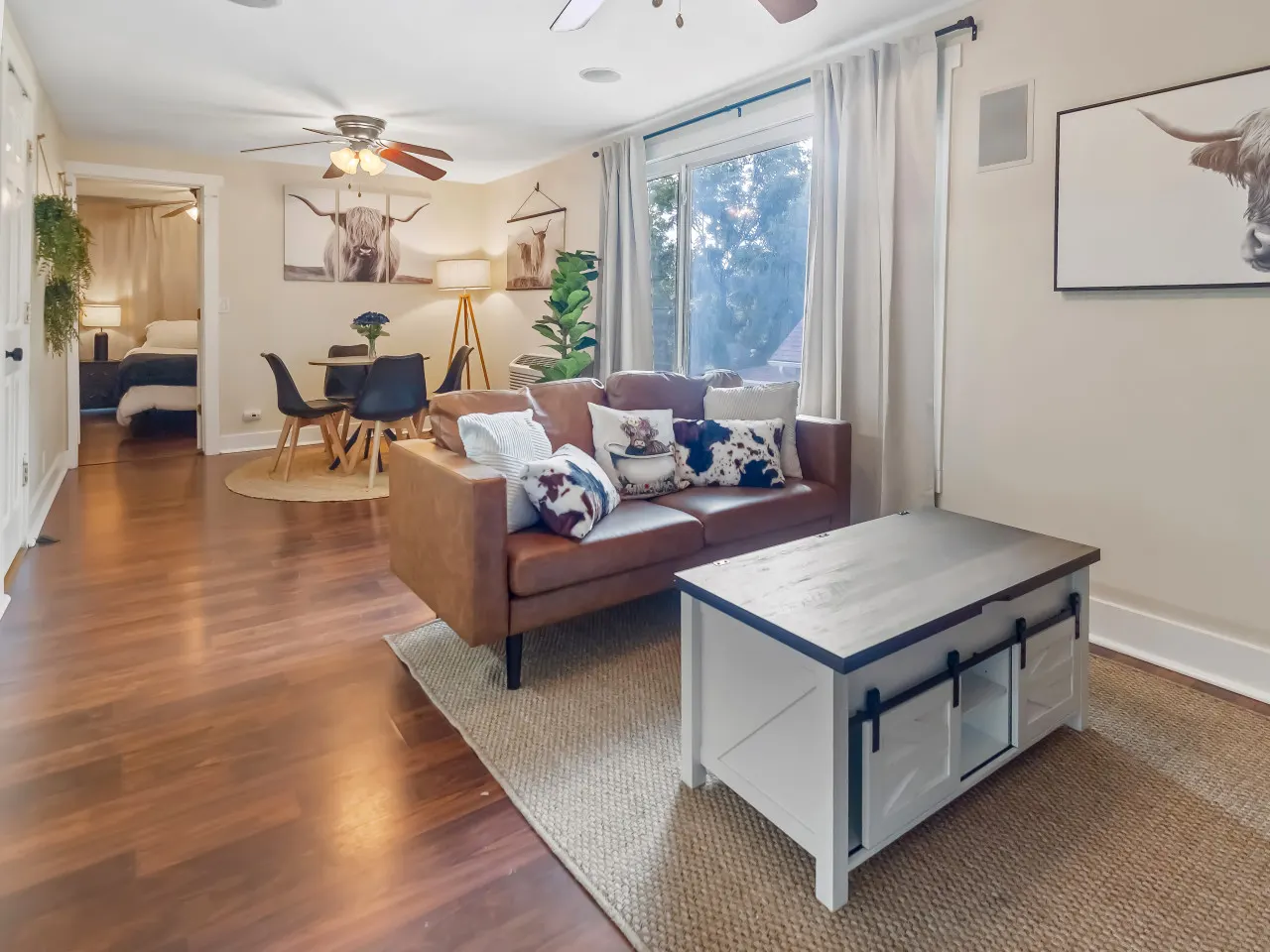 Pet-Friendly Free Garage Parking Close to Downtown, UNL & Haymarket! 18