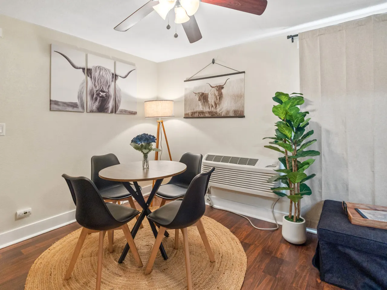 Pet-Friendly Free Garage Parking Close to Downtown, UNL & Haymarket! 6