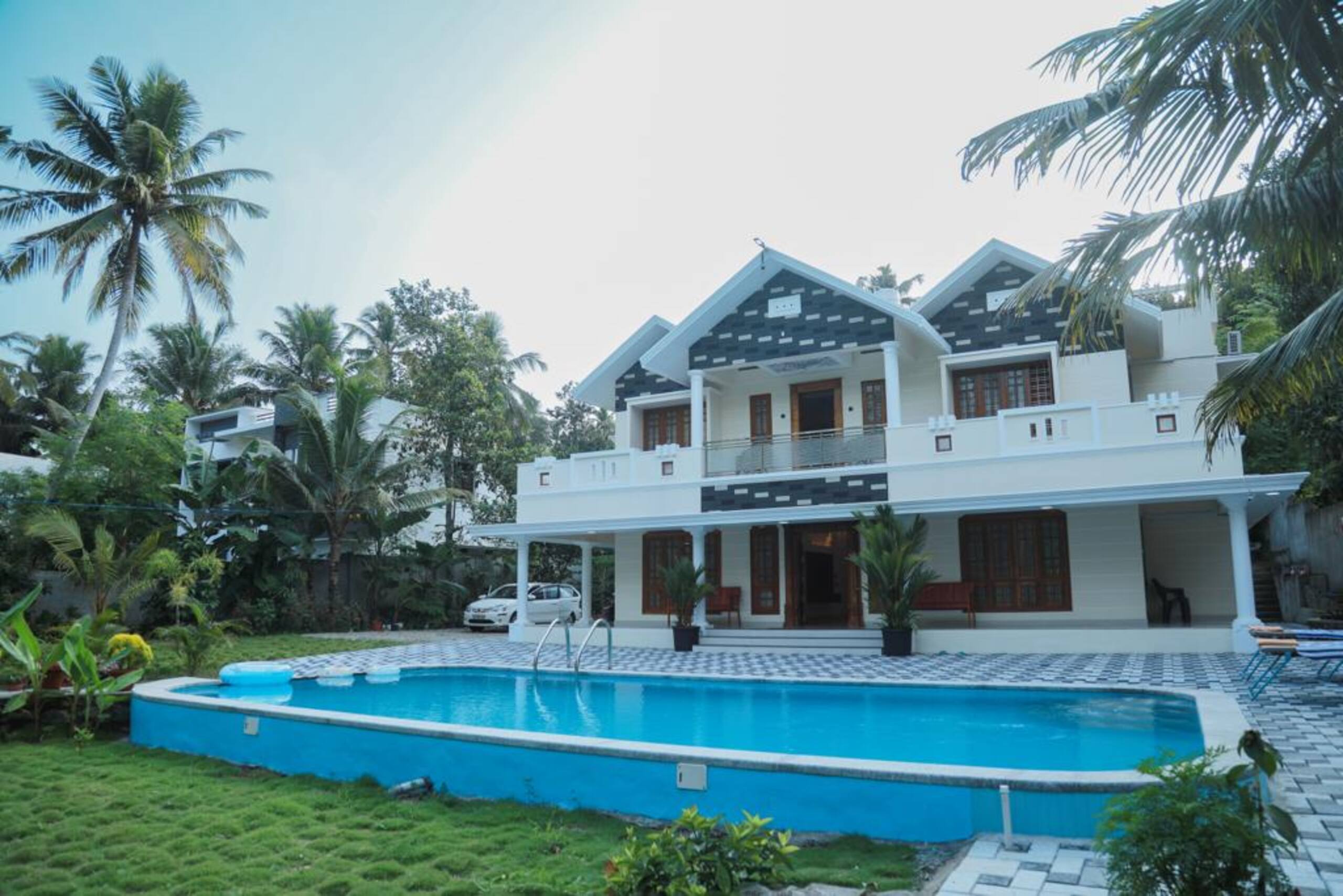 Thushara swimming pool villa