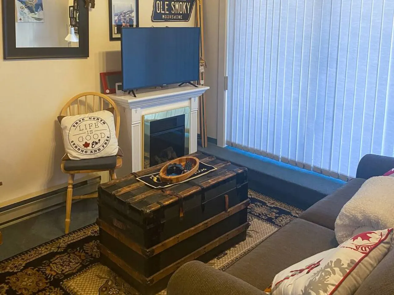 Apex Mountain ~ The Snuggle Inn - BC Reg#PM901892022 14
