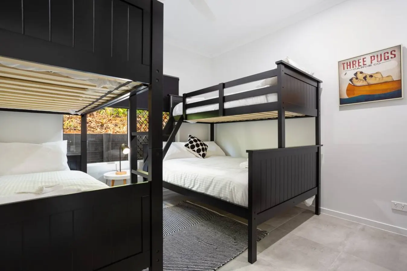 Botanical Gardens Spa Villa - Edge Hill sleeps 9 13
