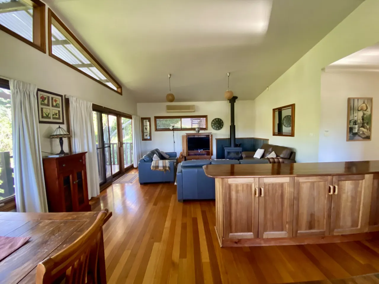 Harry's Lookout ‘Home away from Home’ 4