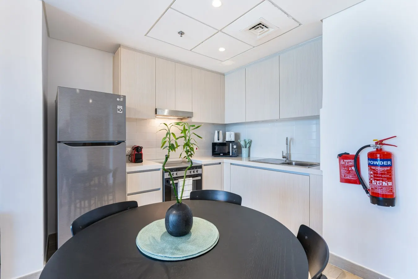Lavish Home in the Heart of Yas Island 10