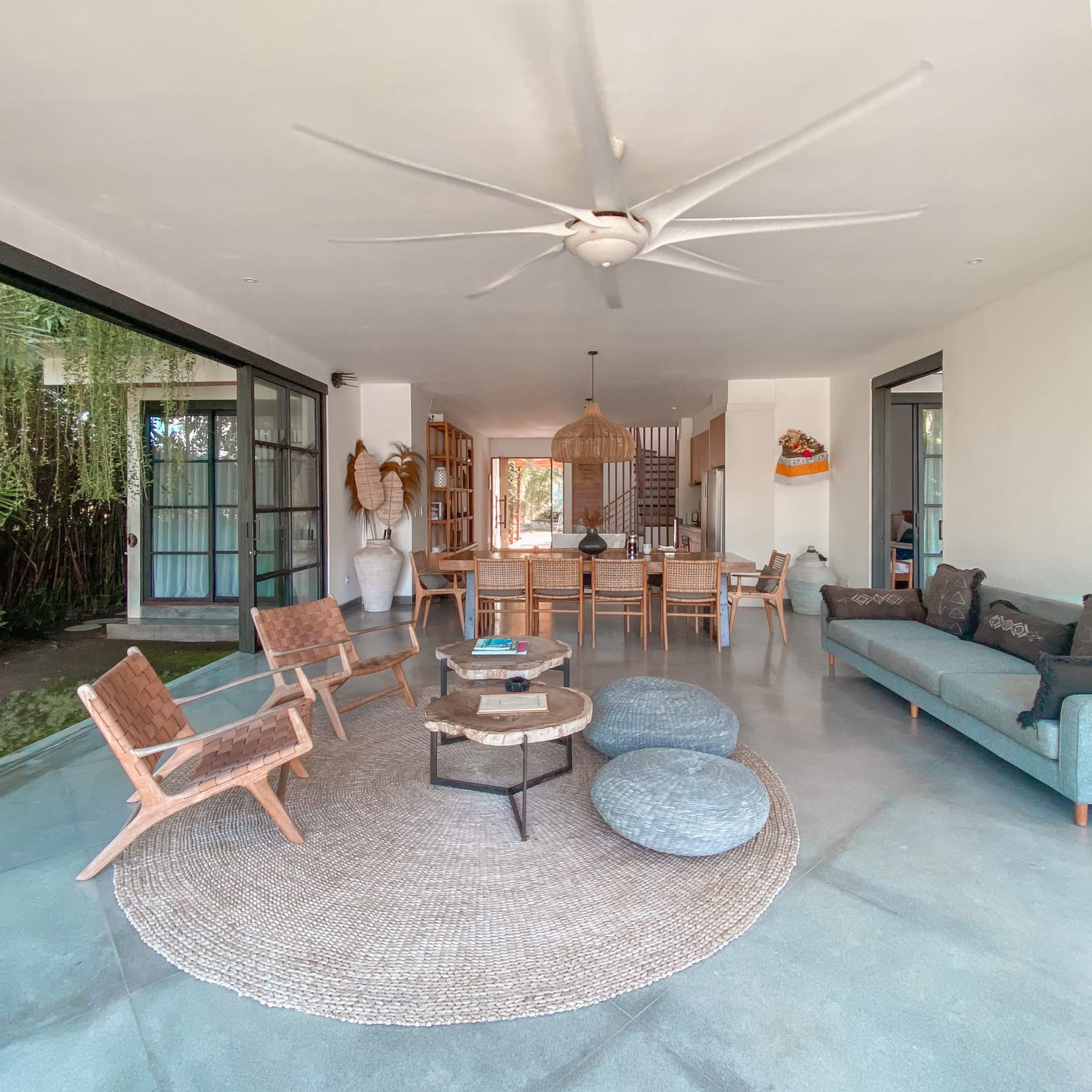 Luxury beachfront Villa Lux Tibubiu, Pasut beach 15