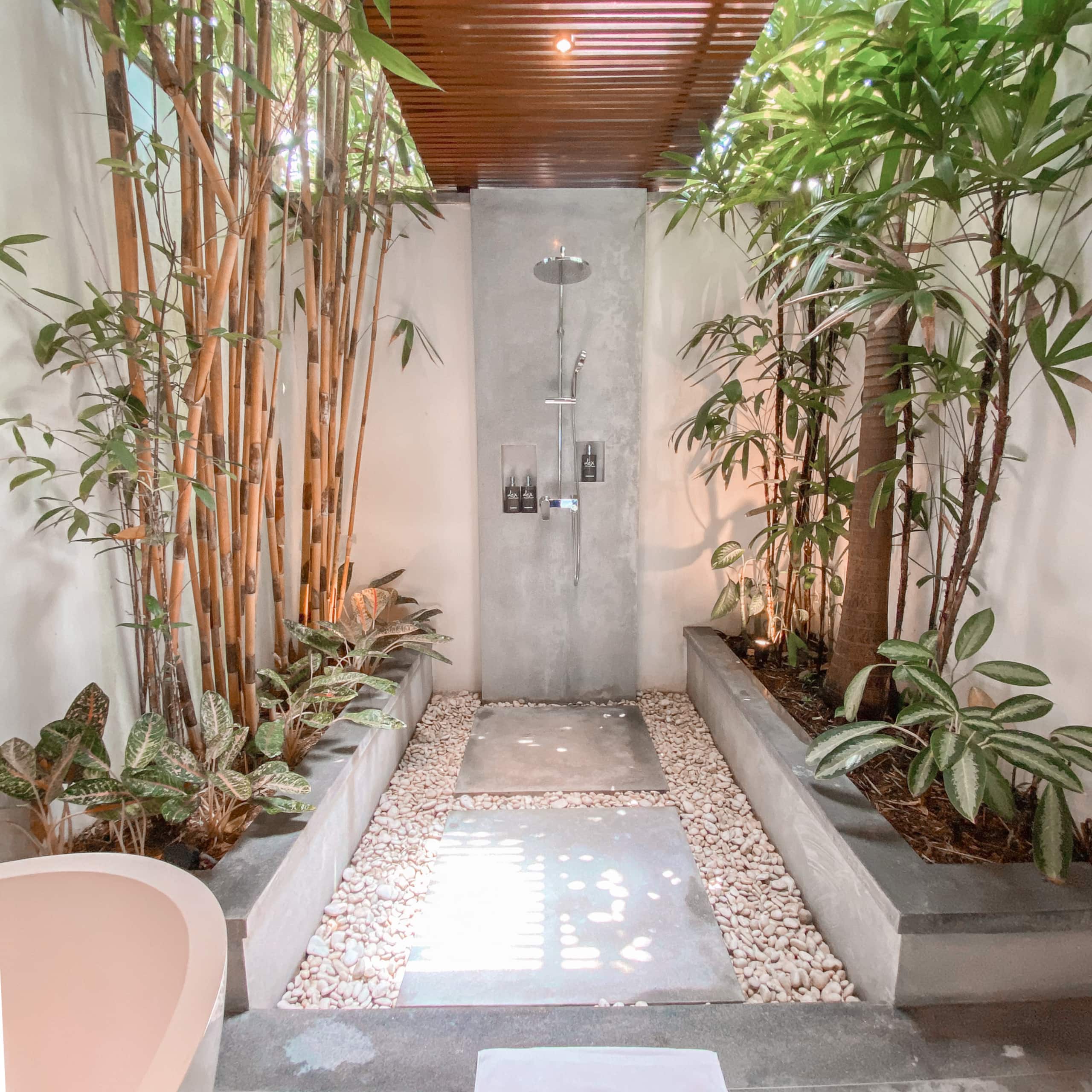 Luxury beachfront Villa Lux Tibubiu, Pasut beach 9
