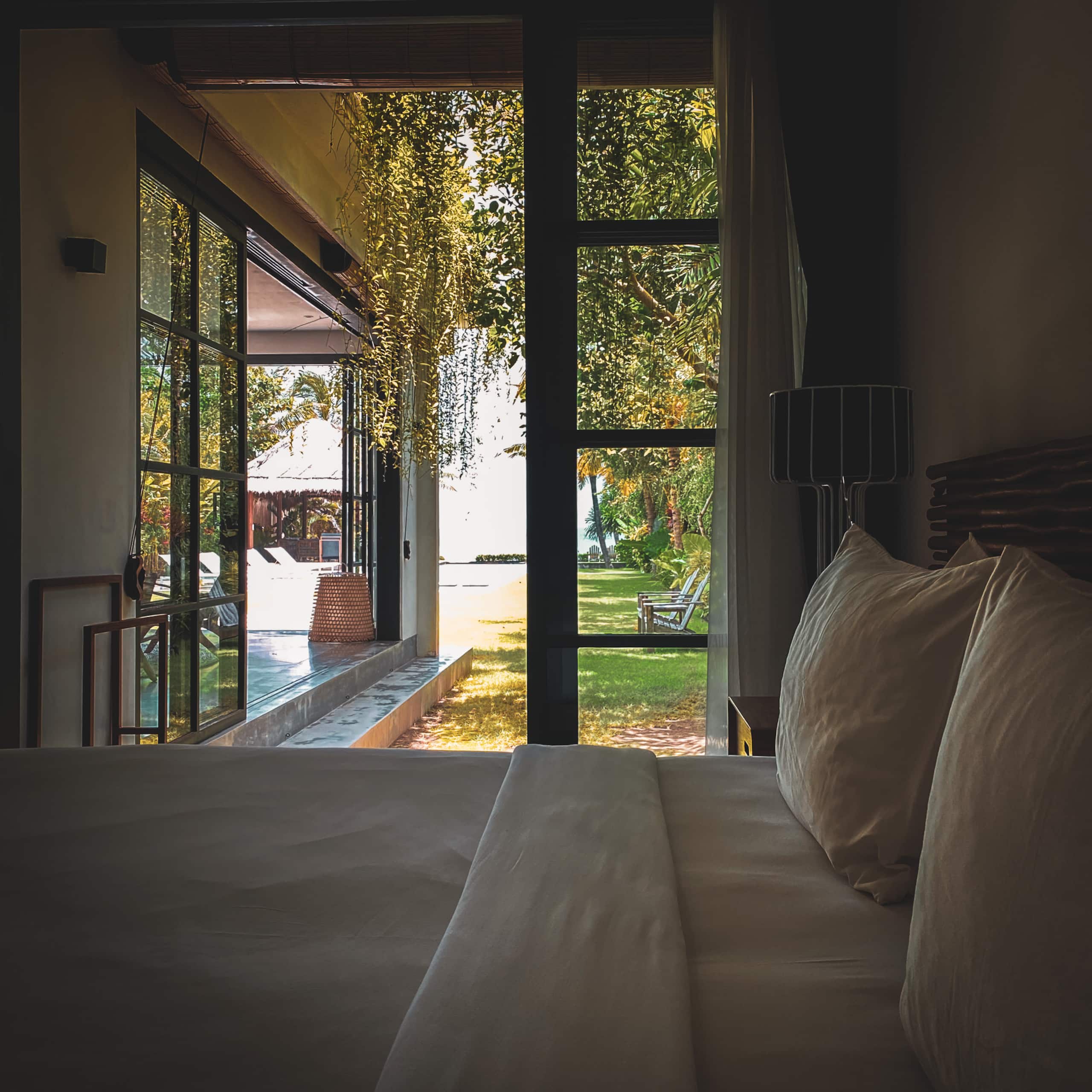 Luxury beachfront Villa Lux Tibubiu, Pasut beach 12