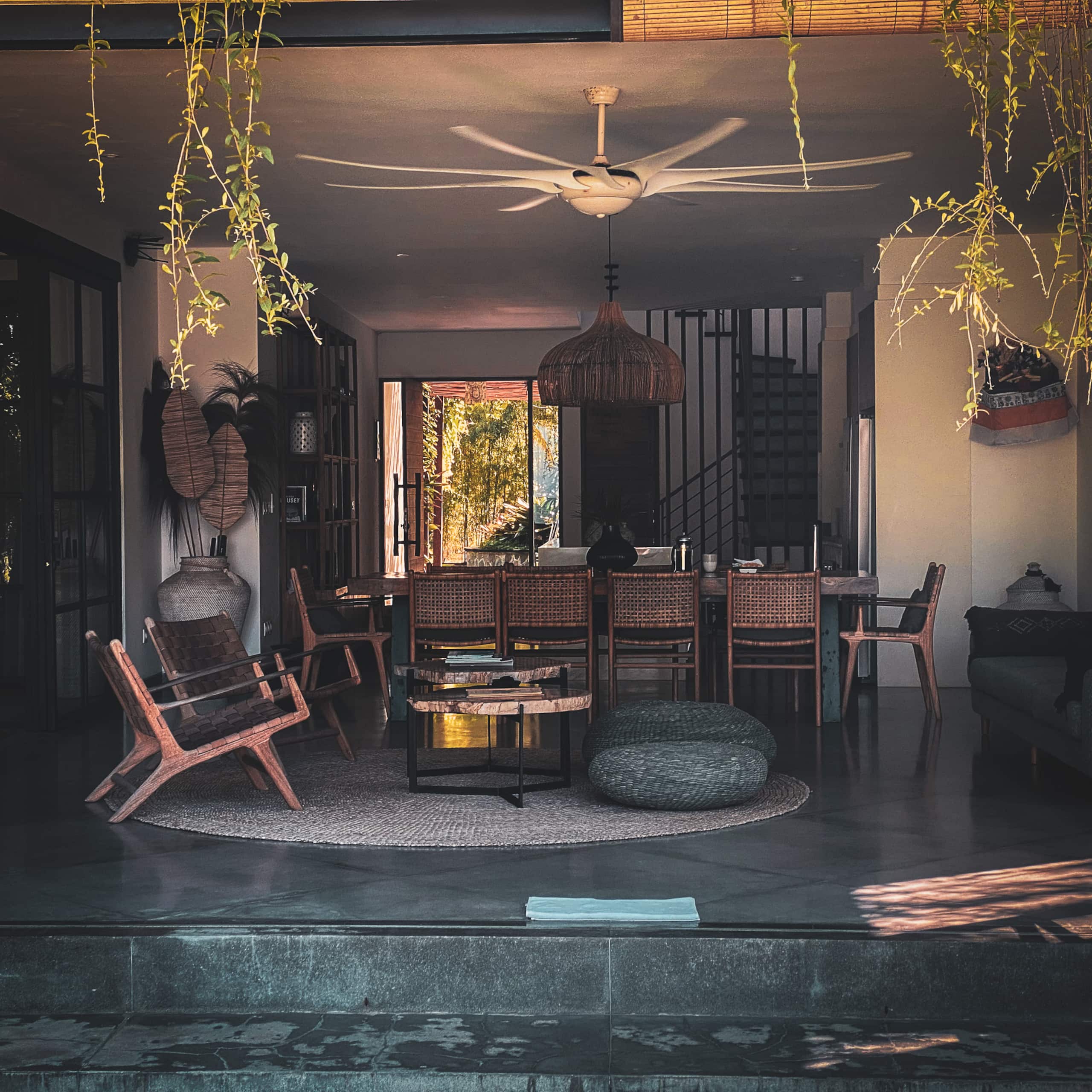 Luxury beachfront Villa Lux Tibubiu, Pasut beach 4
