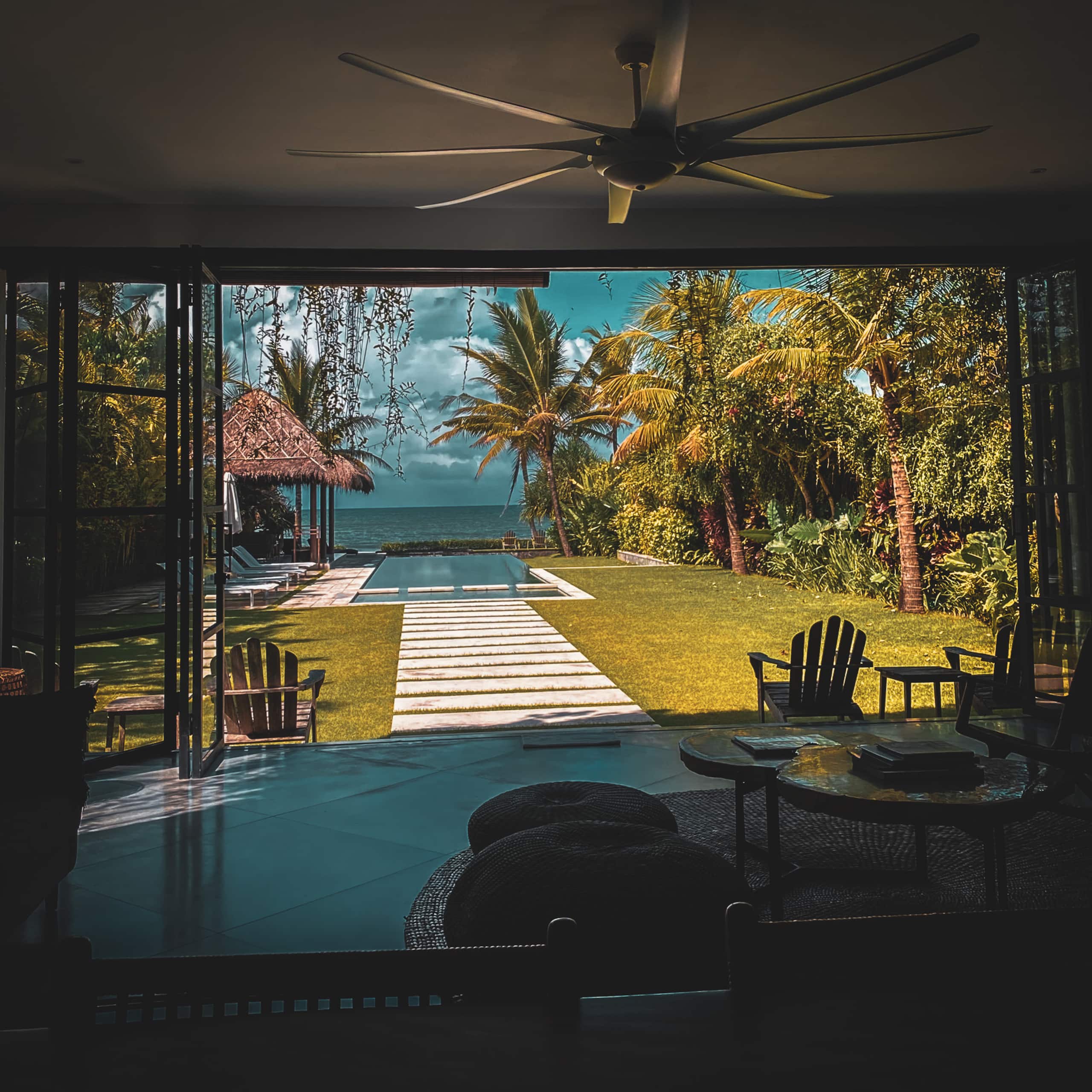 Luxury beachfront Villa Lux Tibubiu, Pasut beach 3