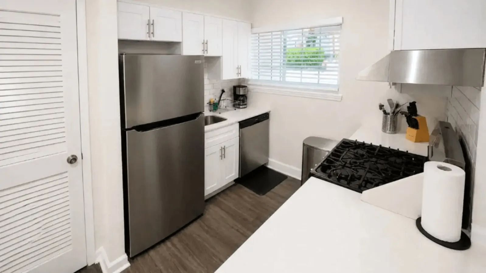 The Sutton Modern 2BR Escape C2 18