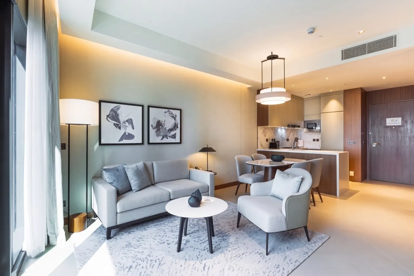 Deluxe Address Opera Home with Sea View 8