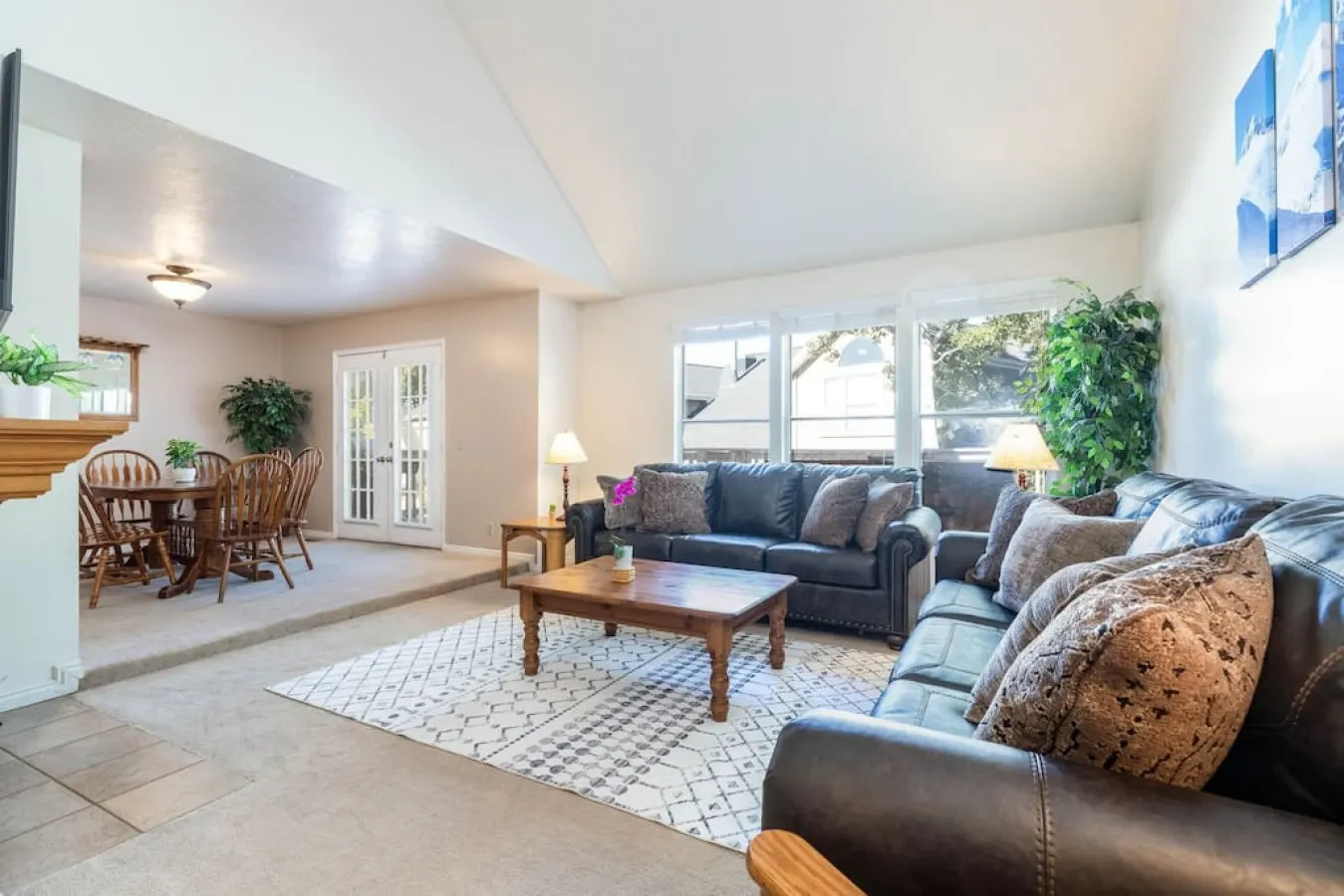 Wasatch Grove | 4BR Ski Retreat + Private Hot Tub | Sleeps 12 — photo 5