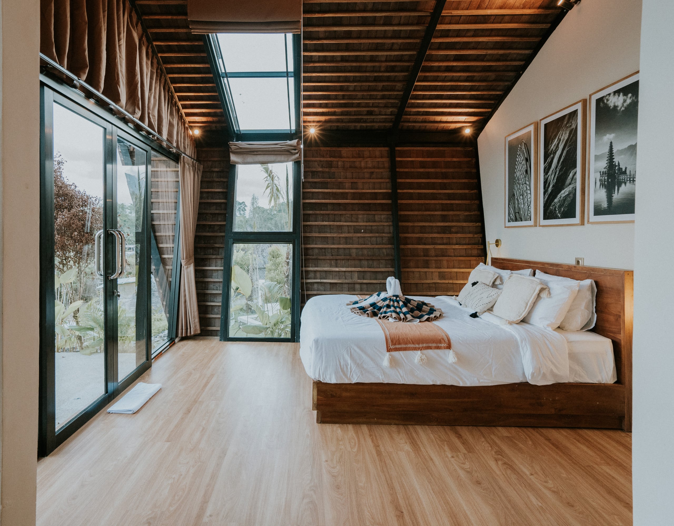 Skylake Suite - Lakefront Hot Spring & Lake View 7