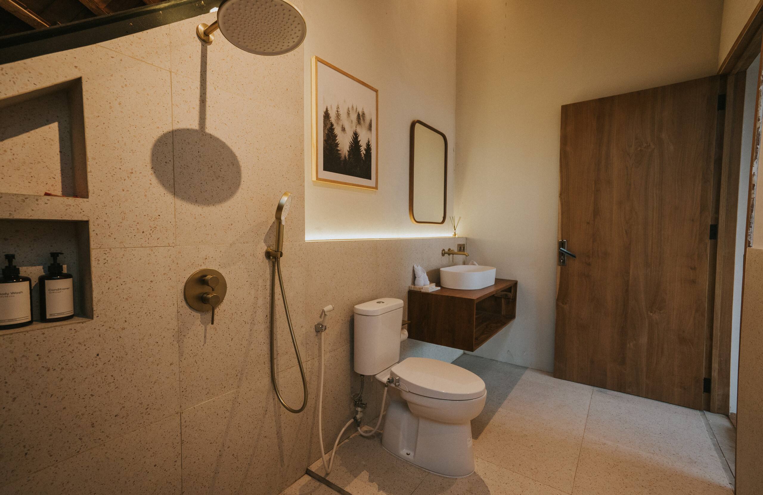 Skylake Suite - Lakefront Hot Spring & Lake View 18