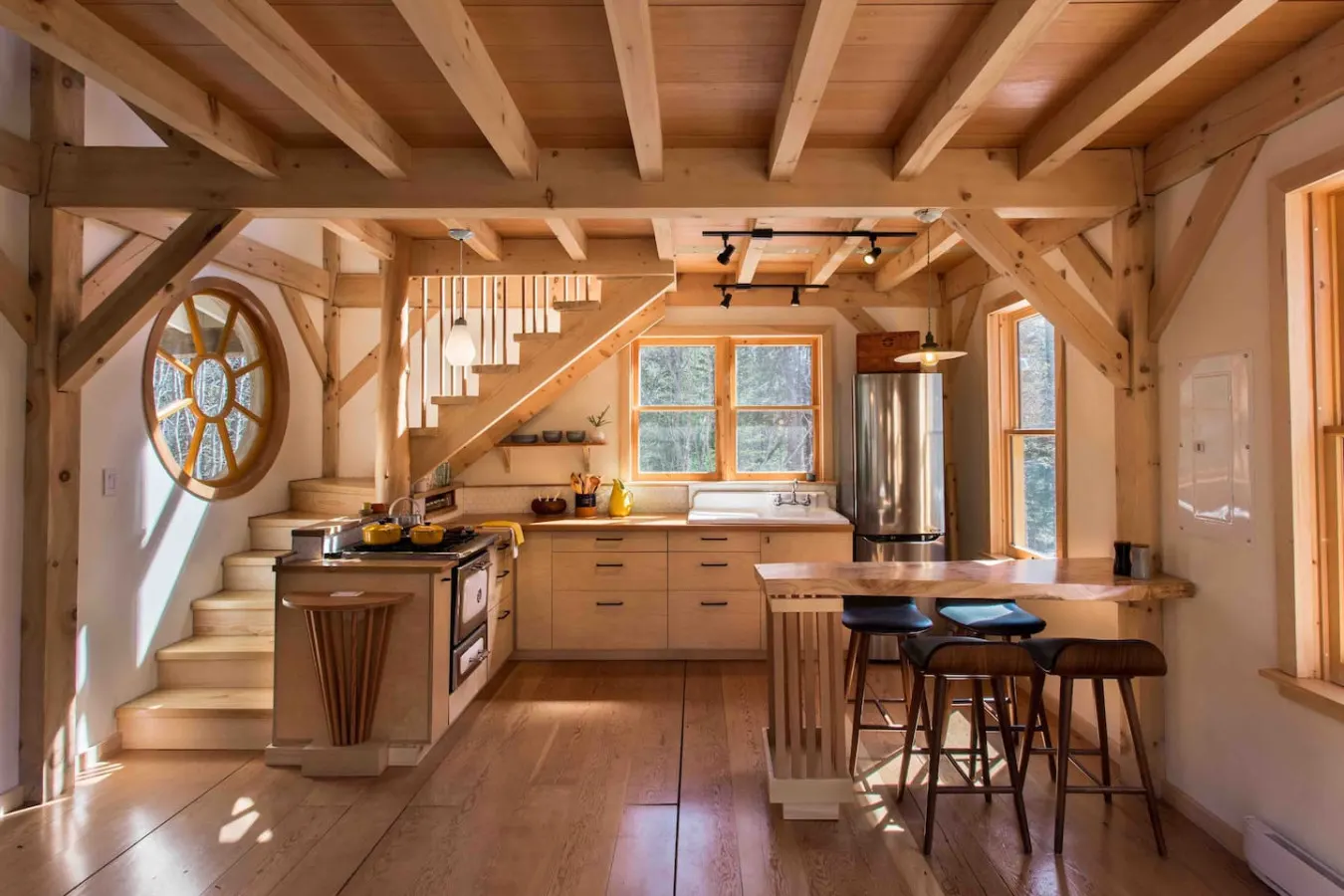 Shackup Cabin— Wood Fired Hot Tub & Near the beach 2