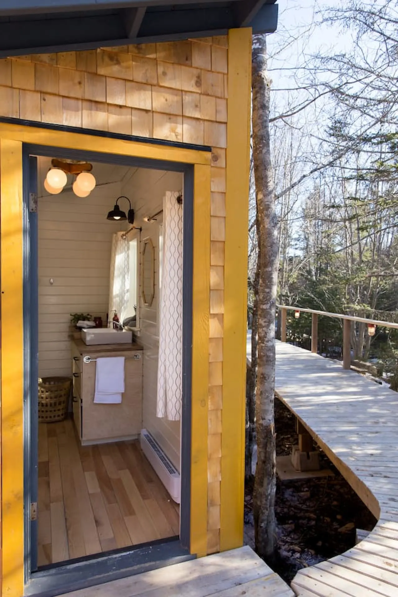 Shackup Cabin— Wood Fired Hot Tub & Near the beach 15