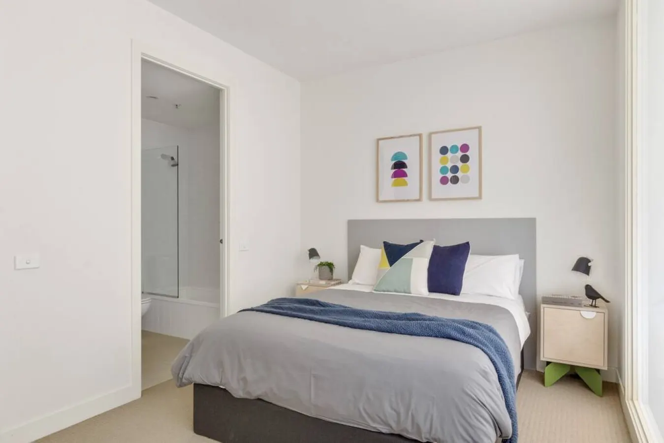 Izzy: 2 Bed, 2 Bath Apartment in CBD 12
