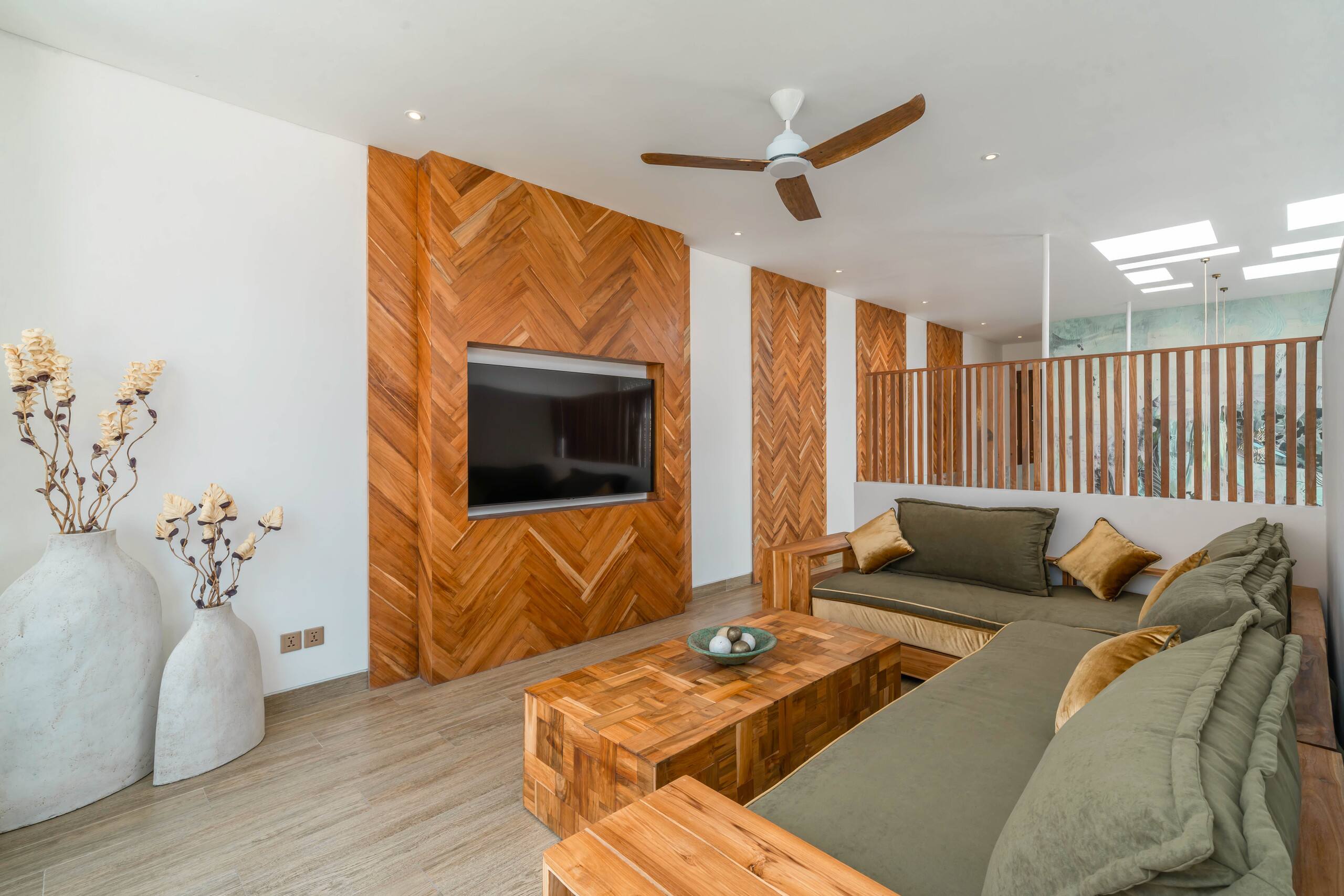 Fabulous New Designer Villa Next to the Beach 24