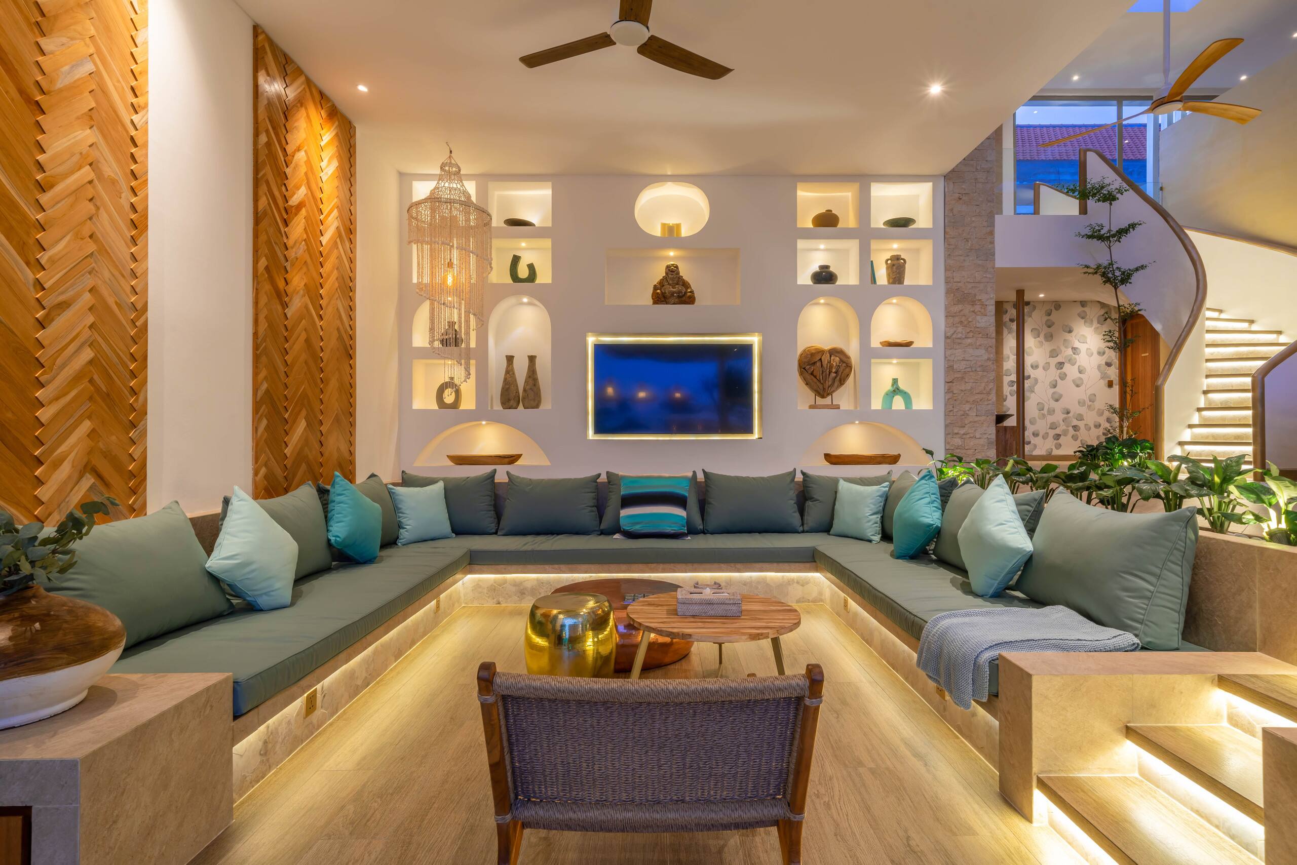 Fabulous New Designer Villa Next to the Beach 19