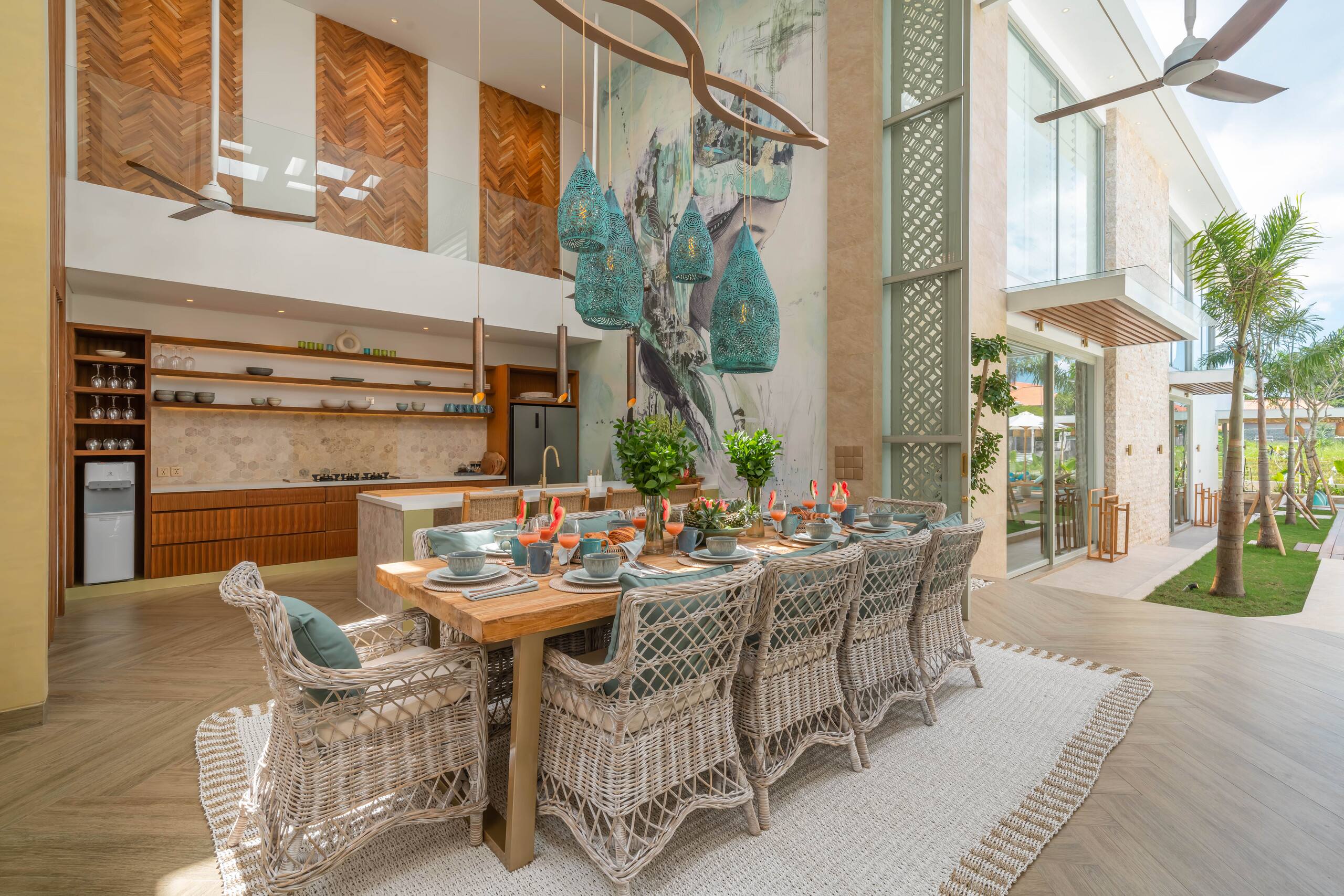 Fabulous New Designer Villa Next to the Beach 33