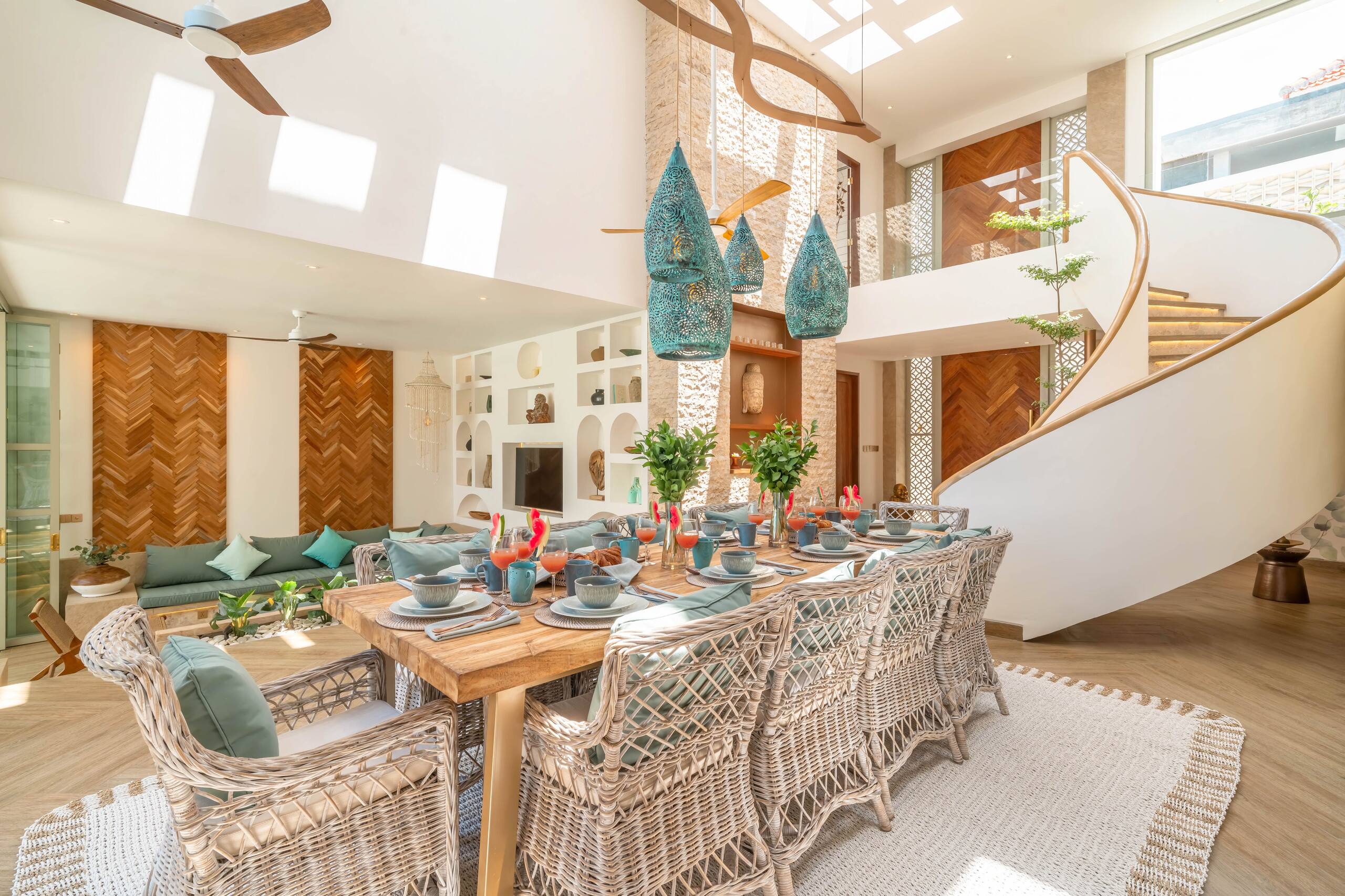Fabulous New Designer Villa Next to the Beach 30