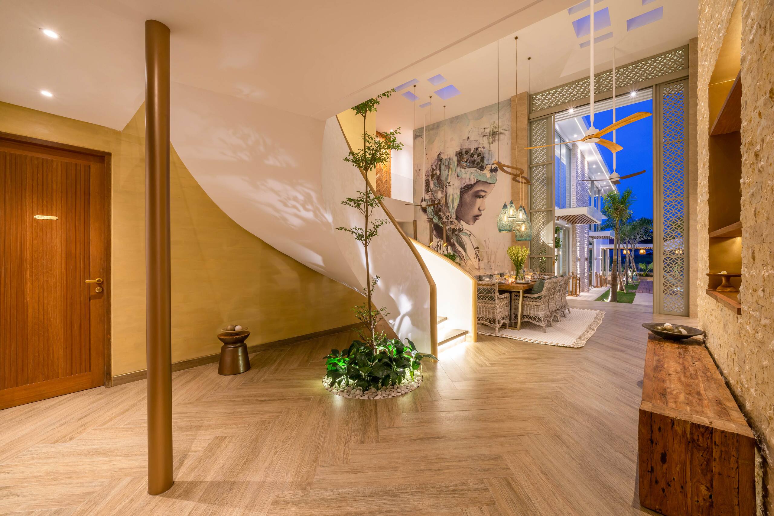 Fabulous New Designer Villa Next to the Beach 21