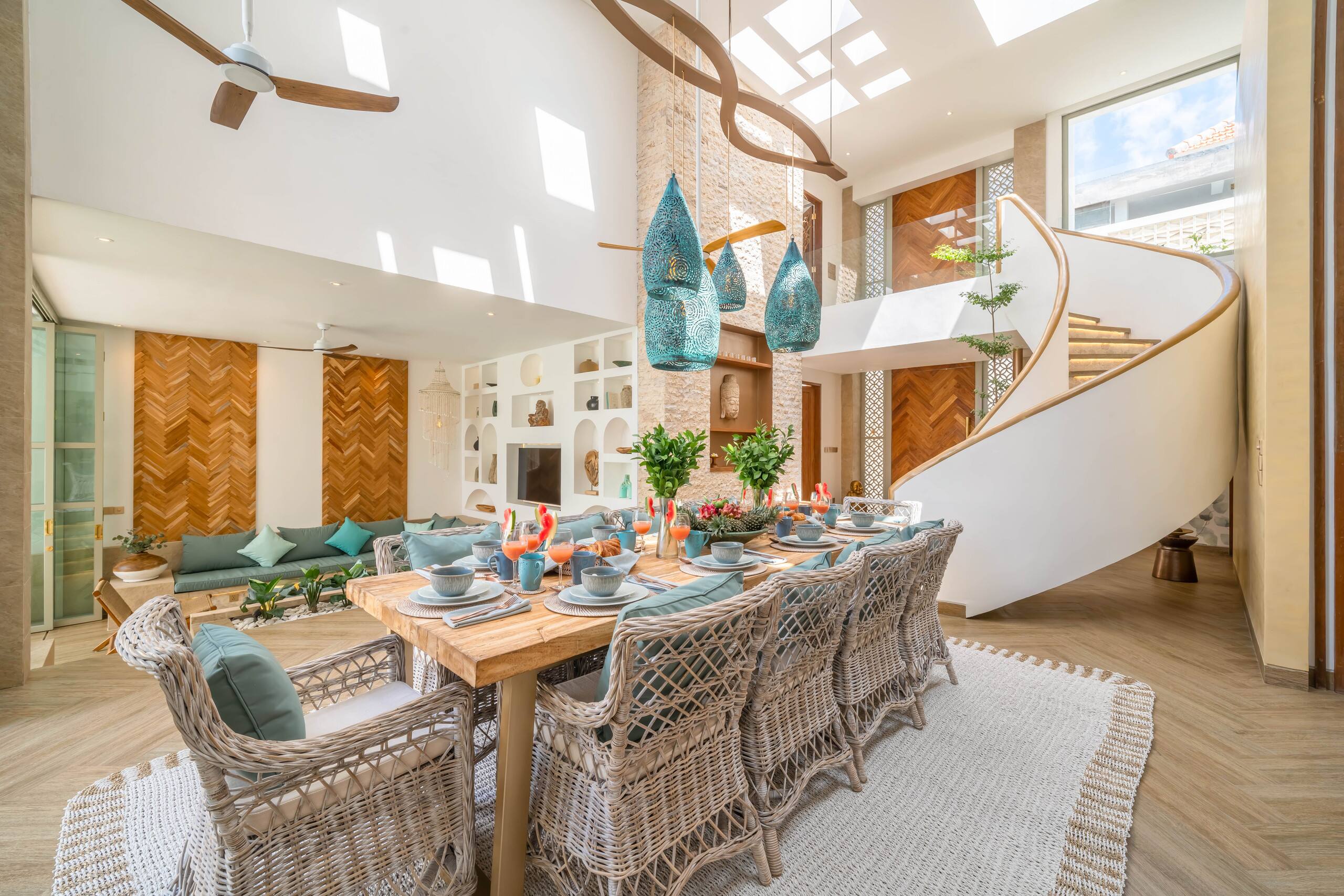 Fabulous New Designer Villa Next to the Beach — photo 3