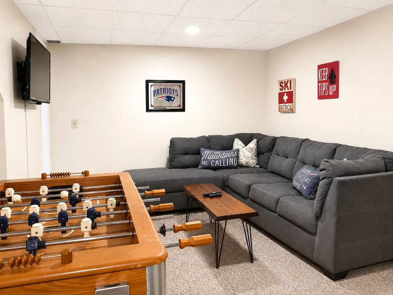 4 Bedroom, 3 Bath, Hot tub, Fire Pit, Dog friendly 7