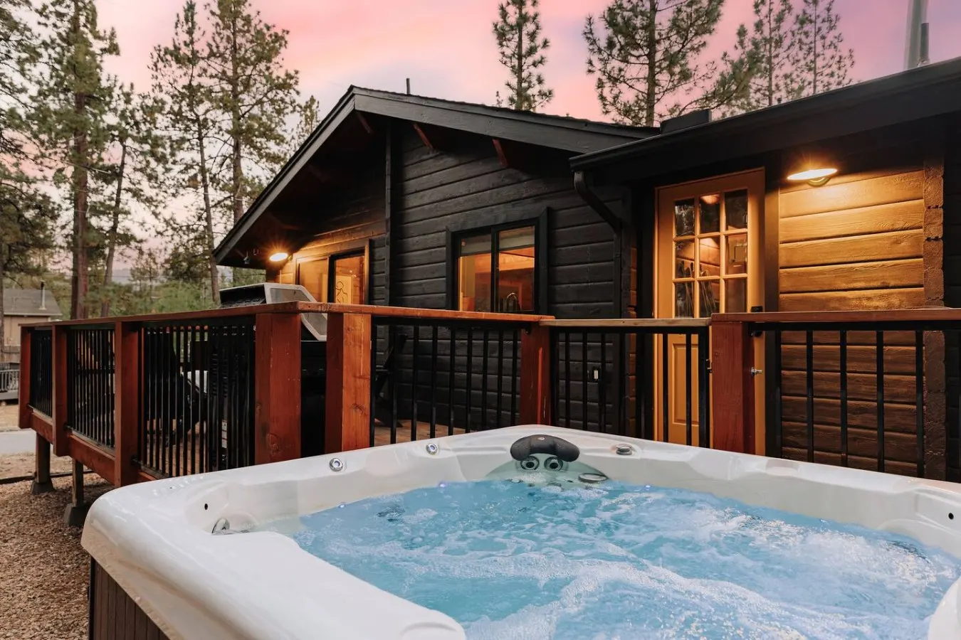 Shadow Wood Mid-Century Retreat 2 Min to Village & SPA 1