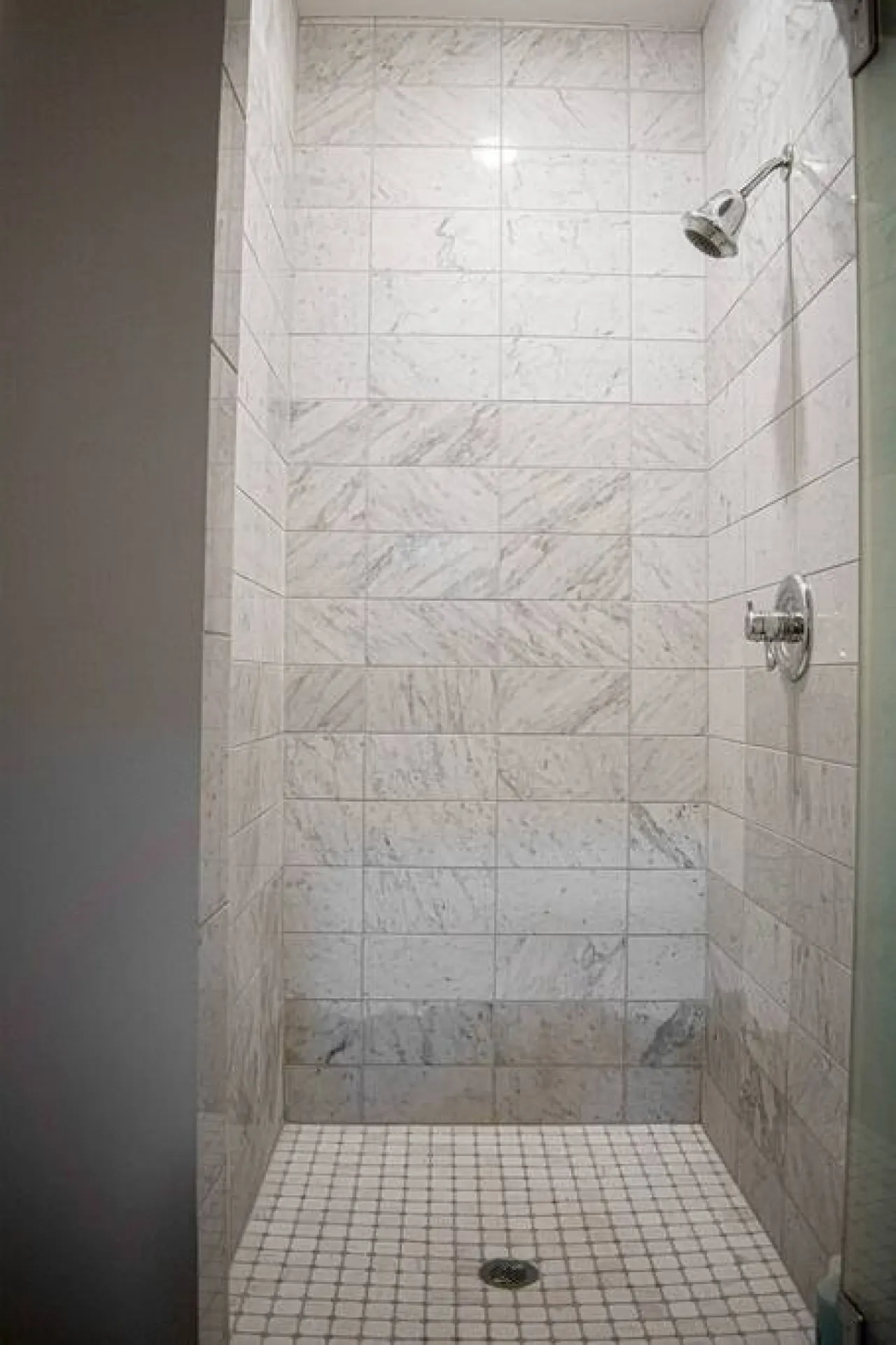 Great Parkside Microapartment Location AND Price 9