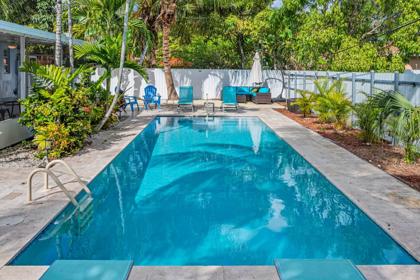 The Blue Haven – Private Pool Hideaway 2