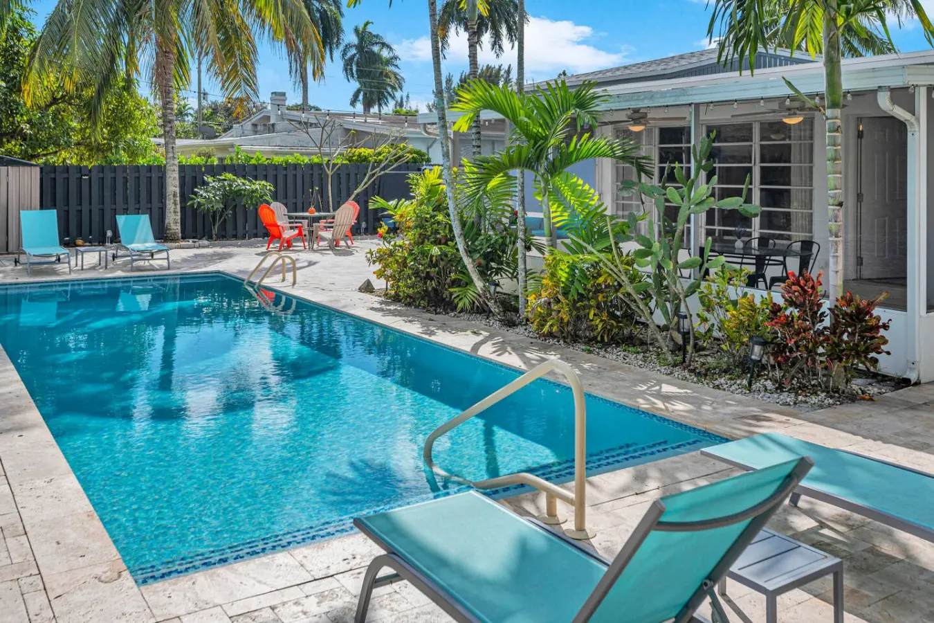 The Blue Haven – Private Pool Hideaway 10