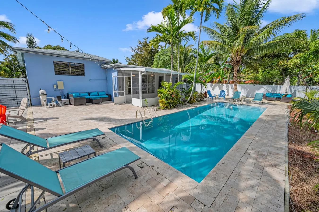 The Blue Haven – Private Pool Hideaway 13
