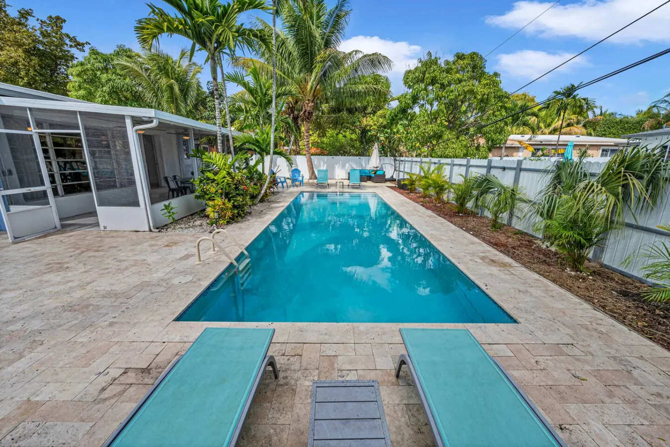 The Blue Haven – Private Pool Hideaway 14