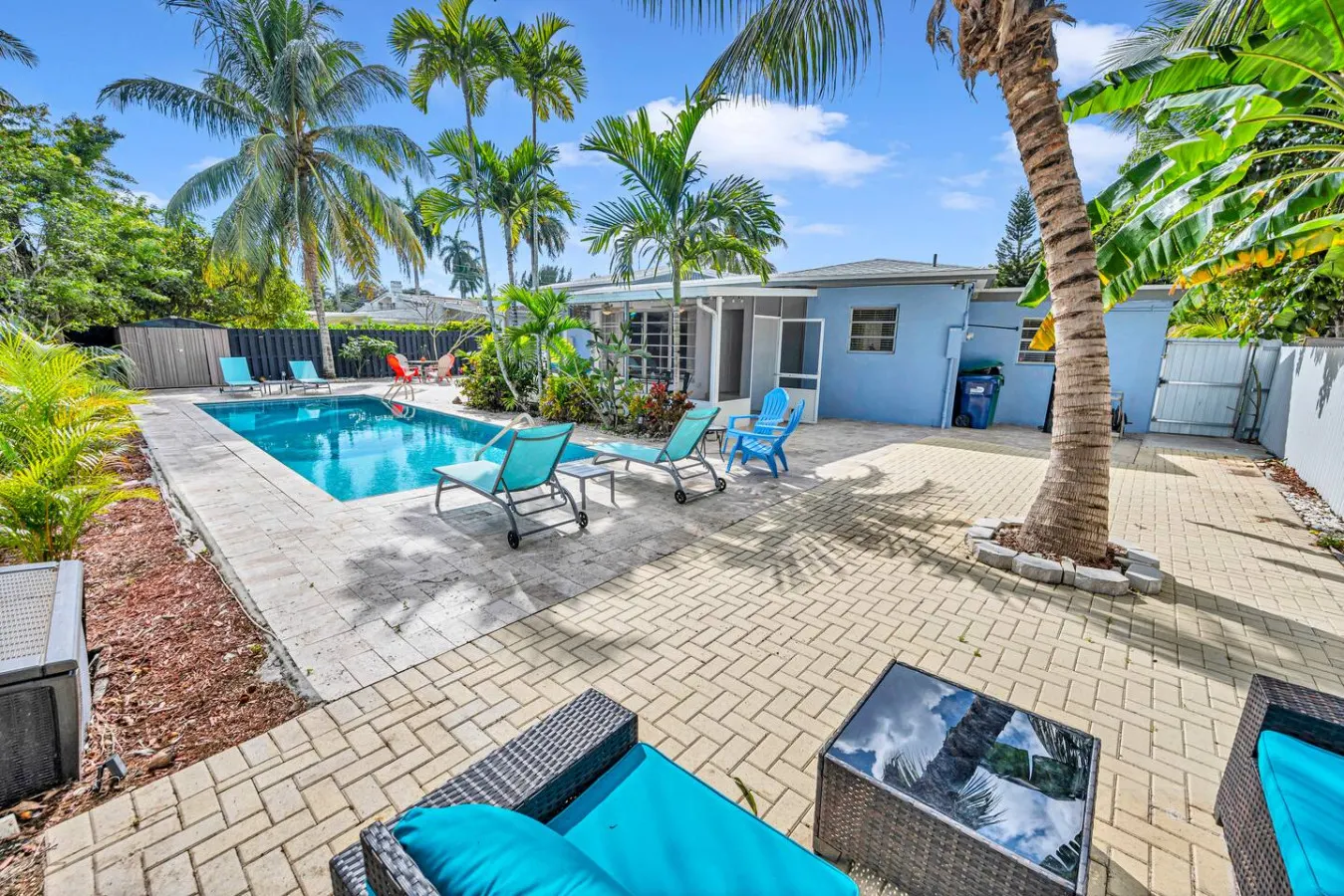 The Blue Haven – Private Pool Hideaway 19