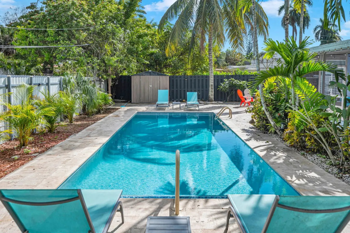 The Blue Haven – Private Pool Hideaway 20