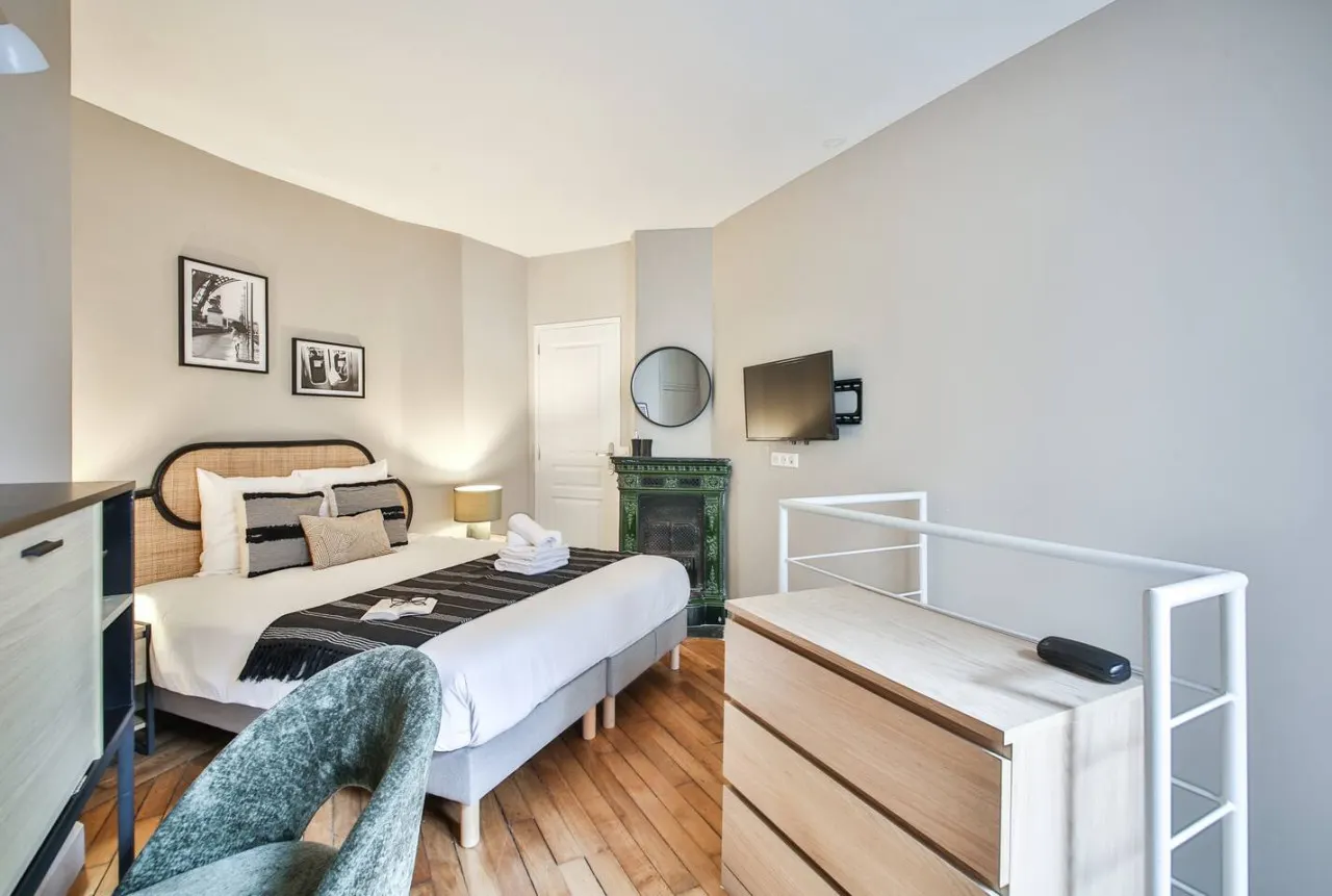 Triplex-6Pers-Porte Maillot-ArcdeTriomphe-Paris17 1