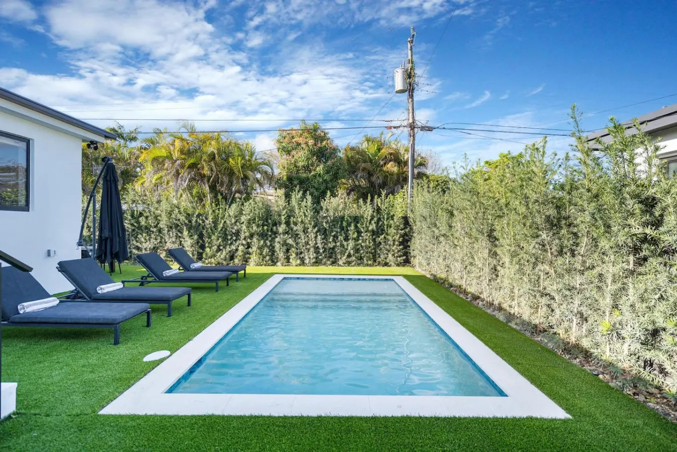 NEW Modern Lux Oasis, Pool, Backyard Lounge, Grill 3