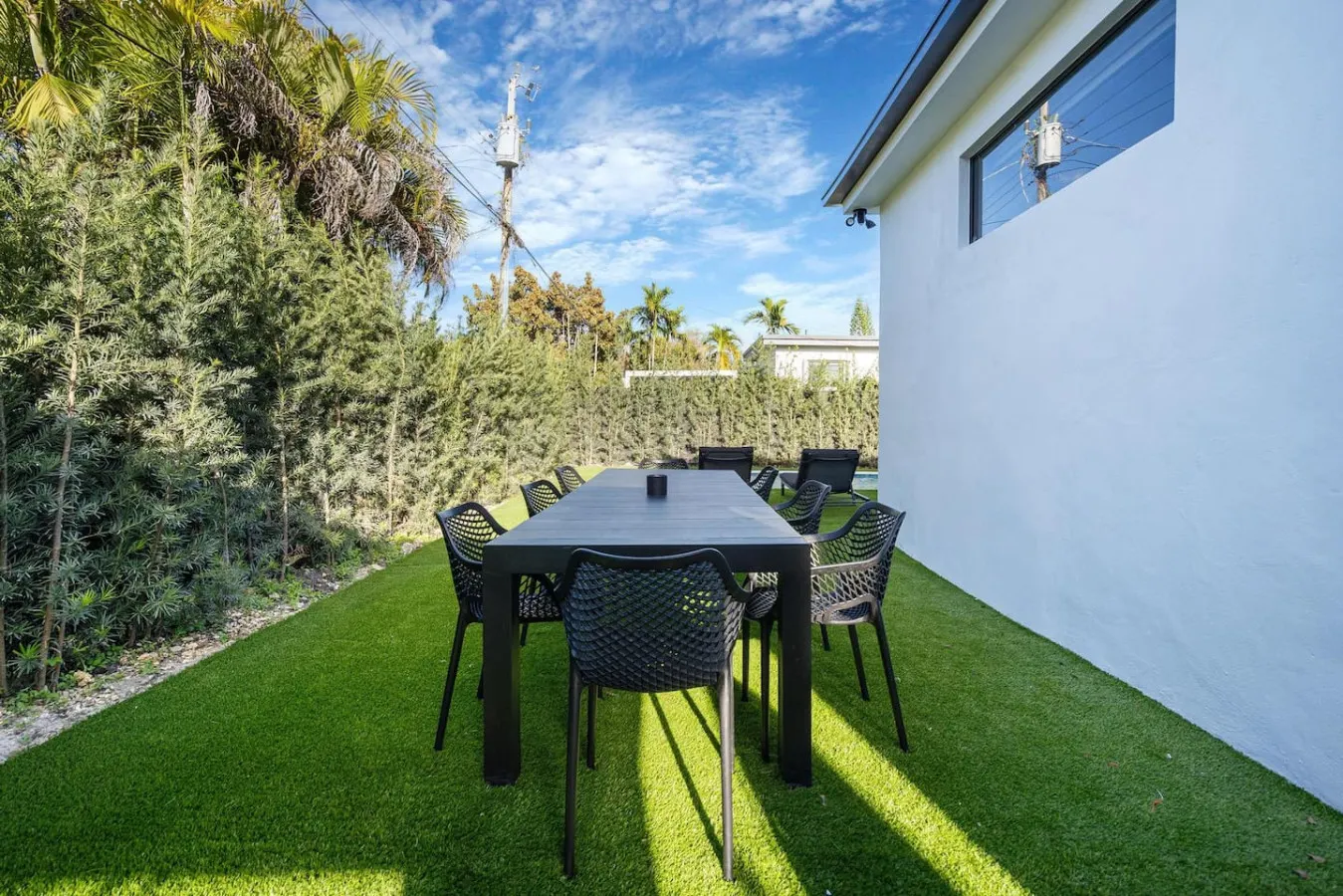 NEW Modern Lux Oasis, Pool, Backyard Lounge, Grill 6