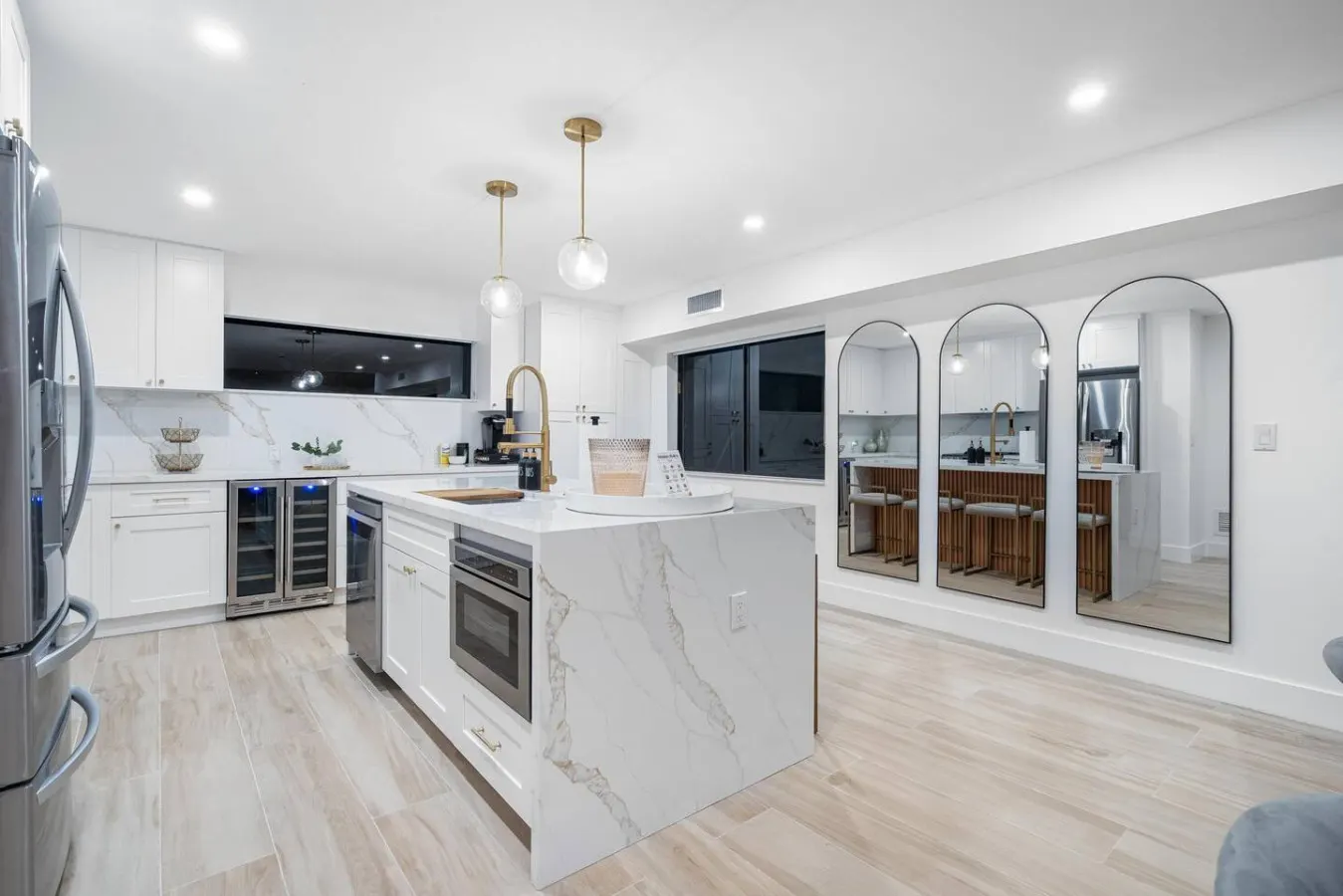 NEW Modern Lux Oasis, Pool, Backyard Lounge, Grill 8