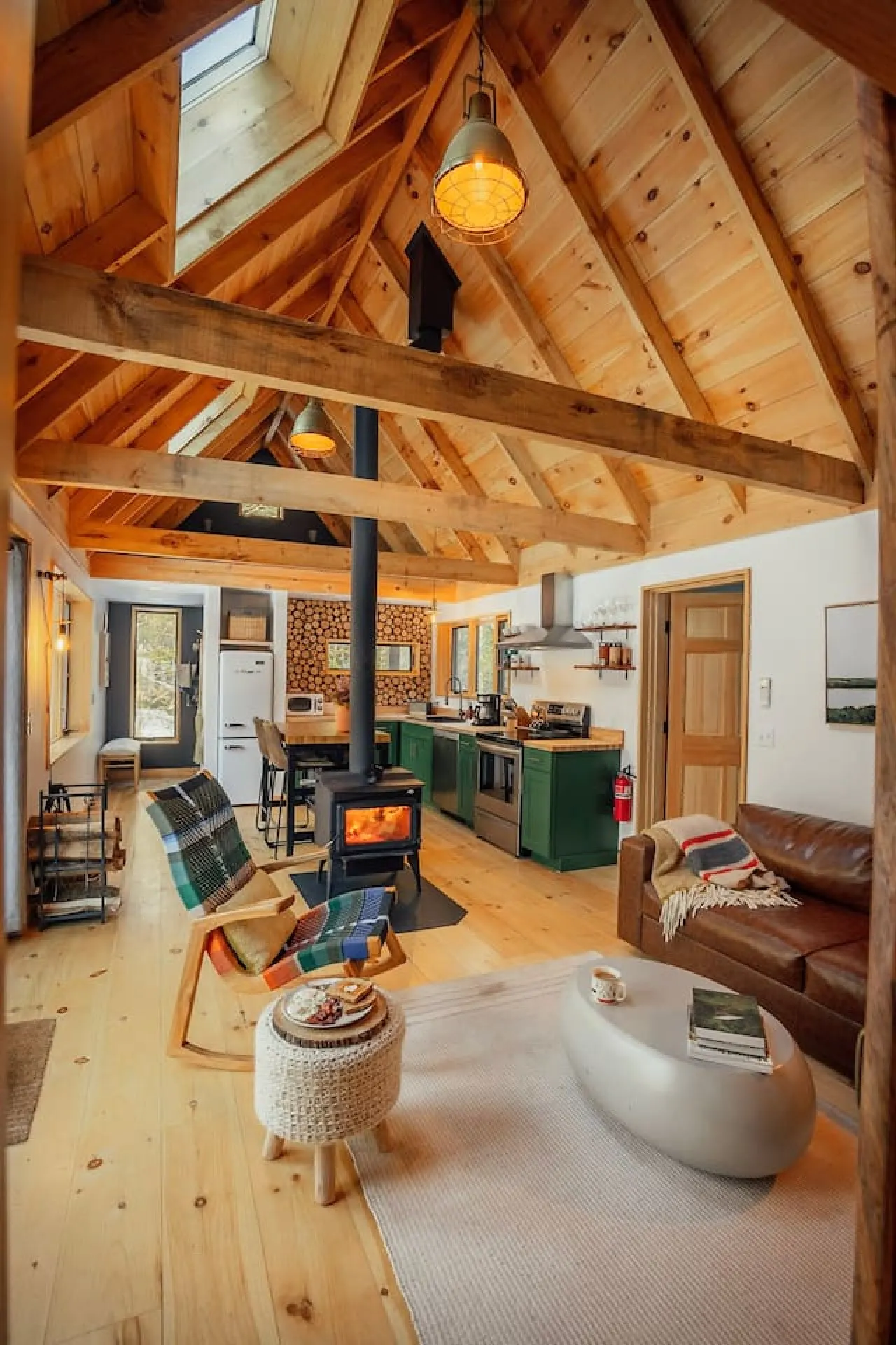 Peaceful Cabin With High End Amenities
