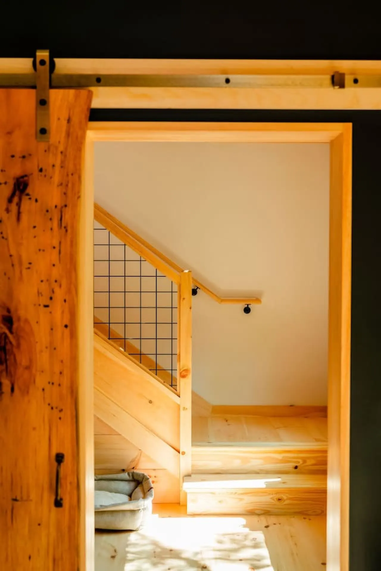 Peaceful Cabin With High End Amenities 11